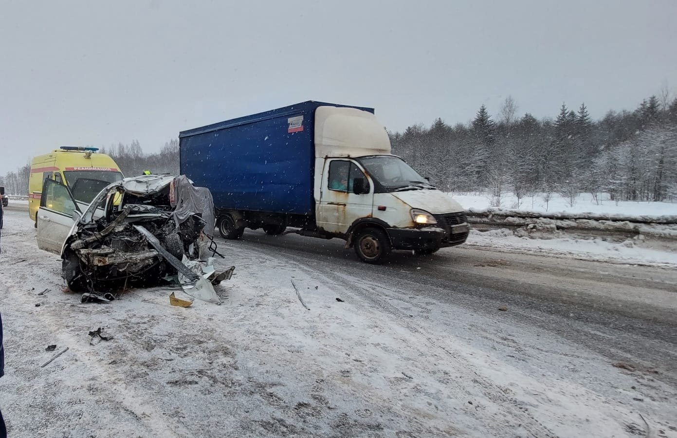 Три человека погибли в страшной аварии в Череповецком районе